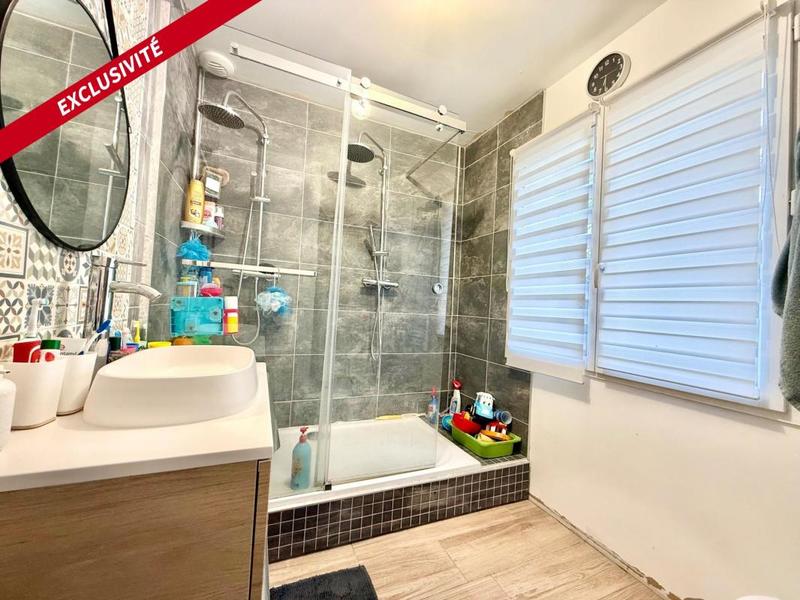 Maison - 90 m² - 5 pièces