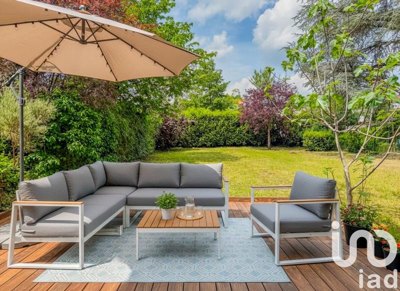 Maison - 183 m² - 8 pièces