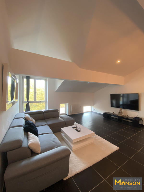 Appartement - 102 m² - 5 pièces