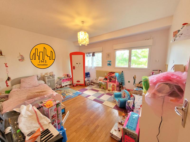 Maison - 172 m² - 6 pièces