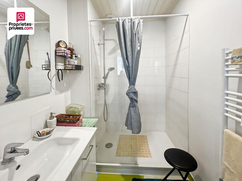 Maison - 127 m² - 9 pièces