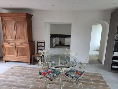 Maison - 120 m² - 8 pièces