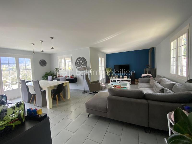 Maison - 172 m² - 7 pièces