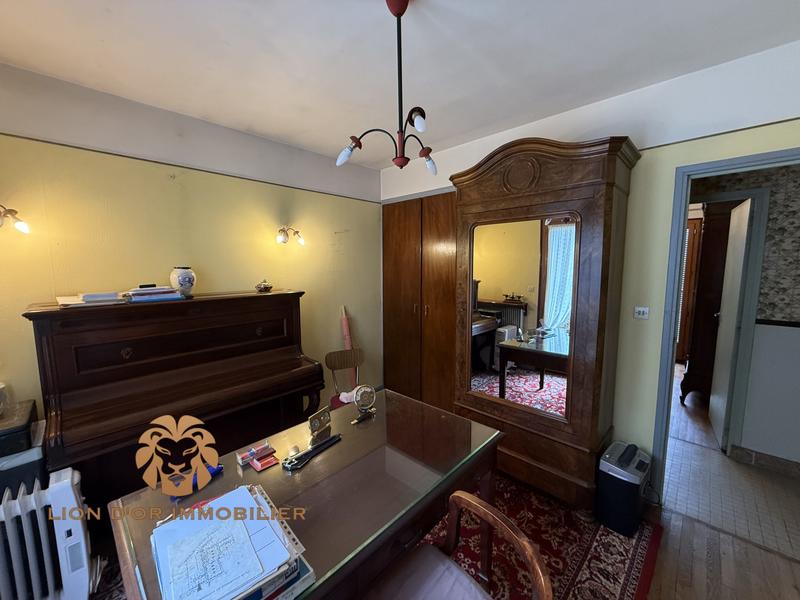 Maison - 92 m² - 5 pièces