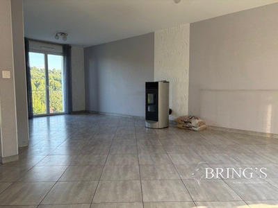 Maison - 127 m² - 6 pièces