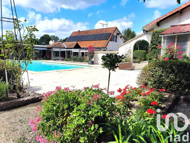 Maison - 140 m² - 5 pièces