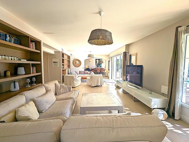 Villa - 185 m² - 5 pièces