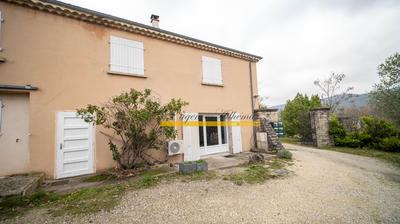 Appartement - 117 m² - 5 pièces