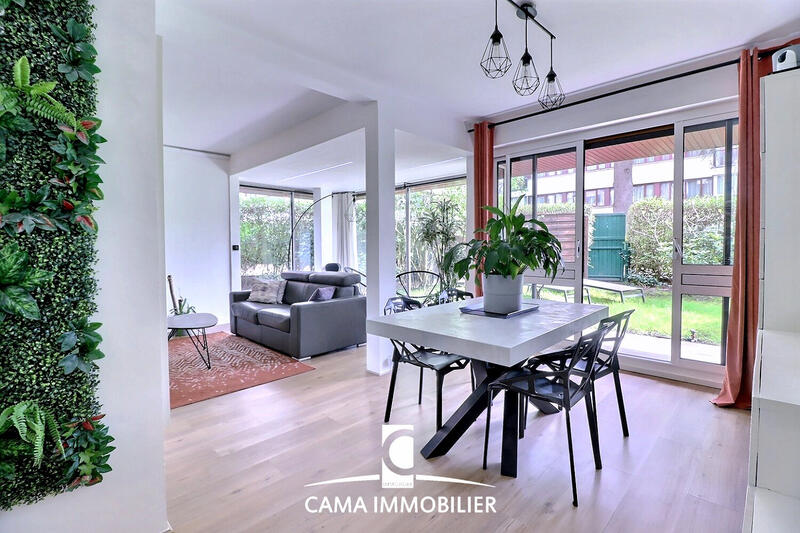 Appartement - 98 m² - 5 pièces