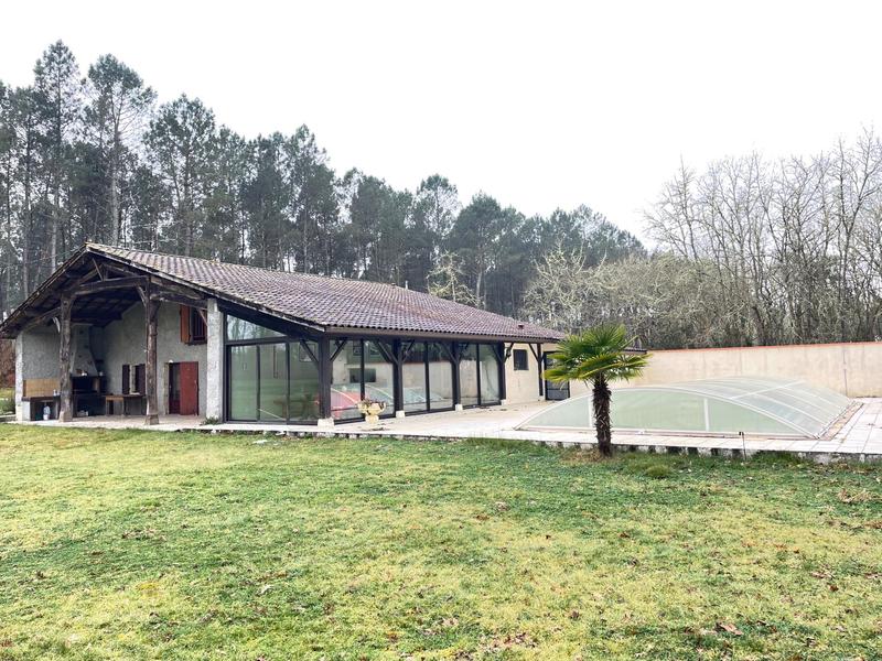 Maison - 150 m² - 5 pièces