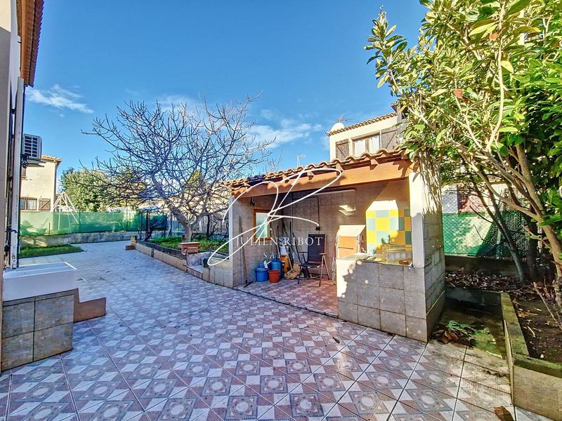 Maison - 189 m² - 8 pièces