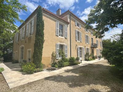 Château - 650 m² - 15 pièces
