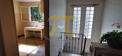 Maison - 97 m² - 4 pièces