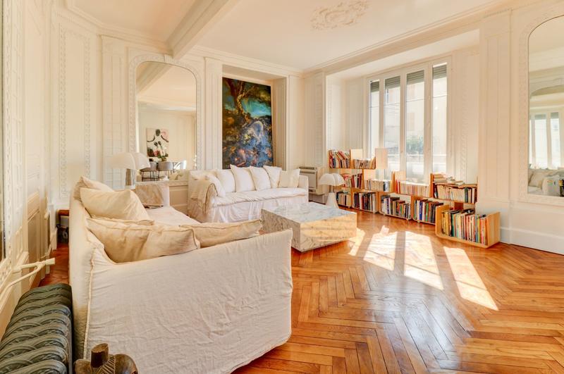 Appartement - 140 m² - 5 pièces