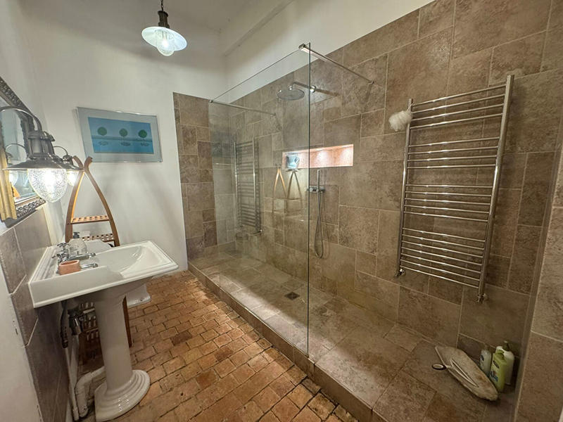 Château - 197 m² - 11 pièces