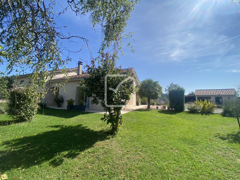 Maison - 114 m² - 6 pièces