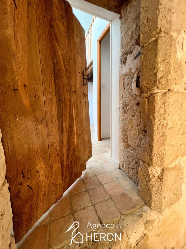 Maison - 177 m² - 9 pièces