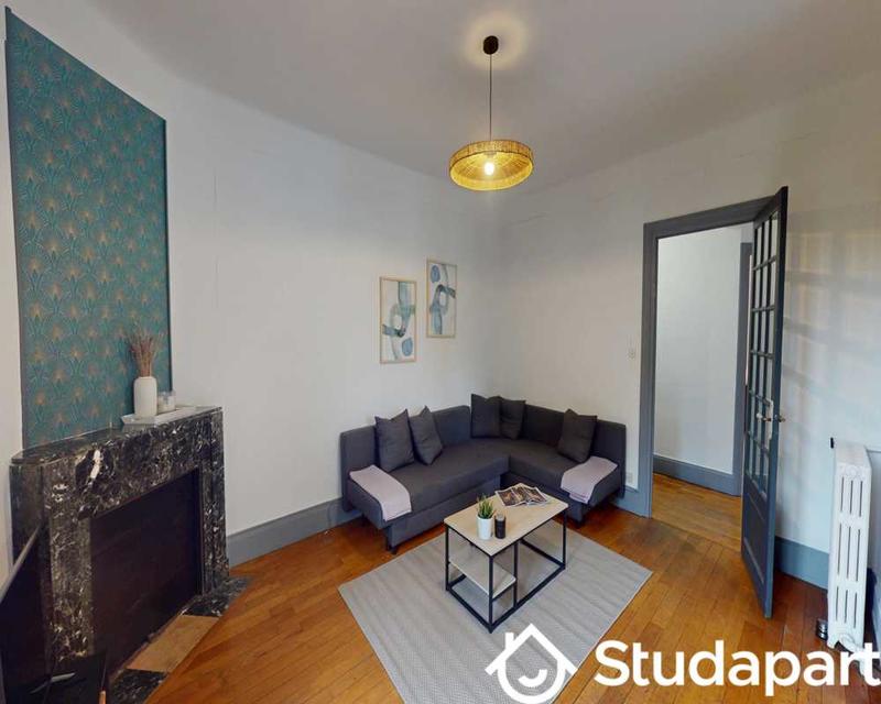 Chambre - 120 m² - 1 pièce