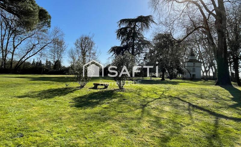 Maison de maîtres - 520 m² - 10 pièces