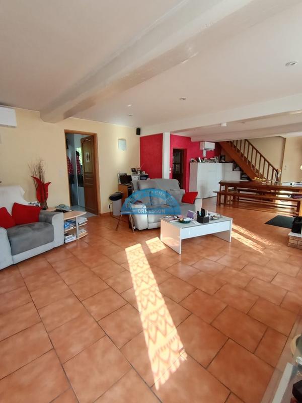 Maison - 122 m² - 6 pièces