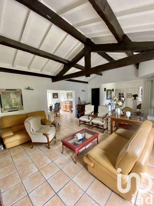 Maison - 220 m² - 7 pièces