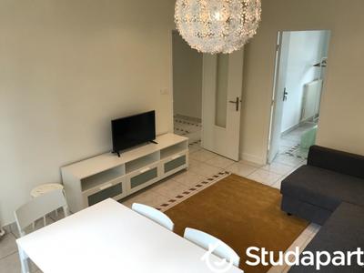 Chambre - 12 m² - 1 pièce