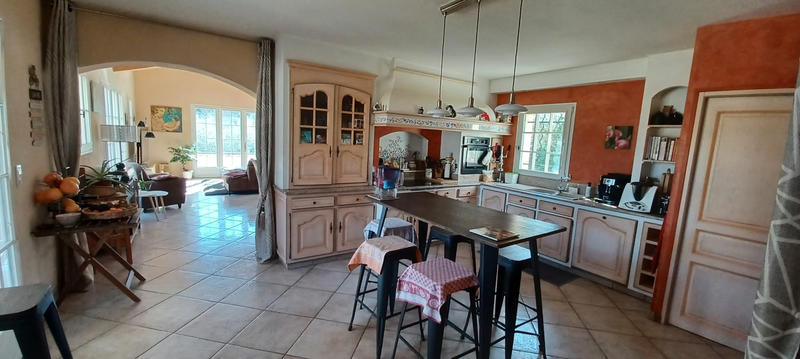 Villa - 295 m² - 11 pièces