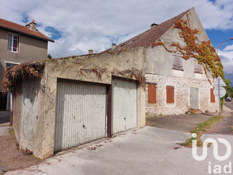 Maison - 242 m² - 7 pièces