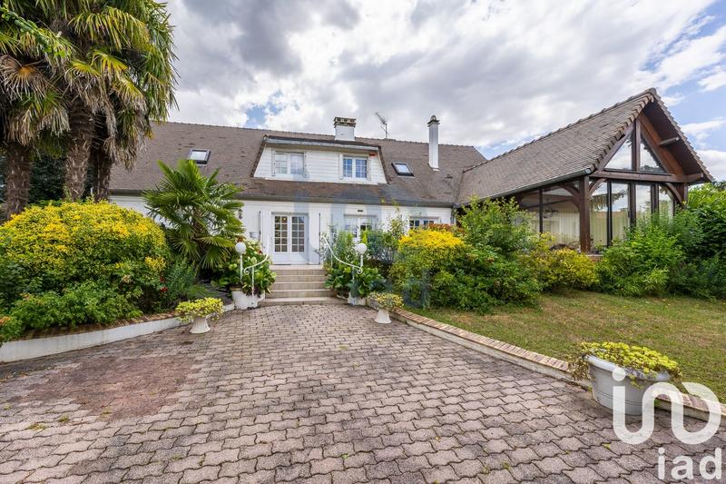 Maison - 195 m² - 8 pièces