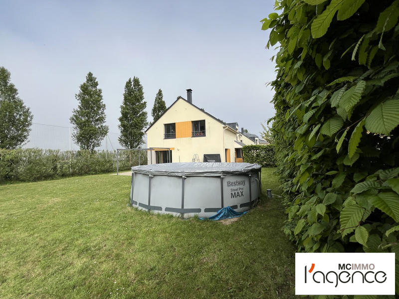 Maison traditionnelle - 163 m² - 6 pièces