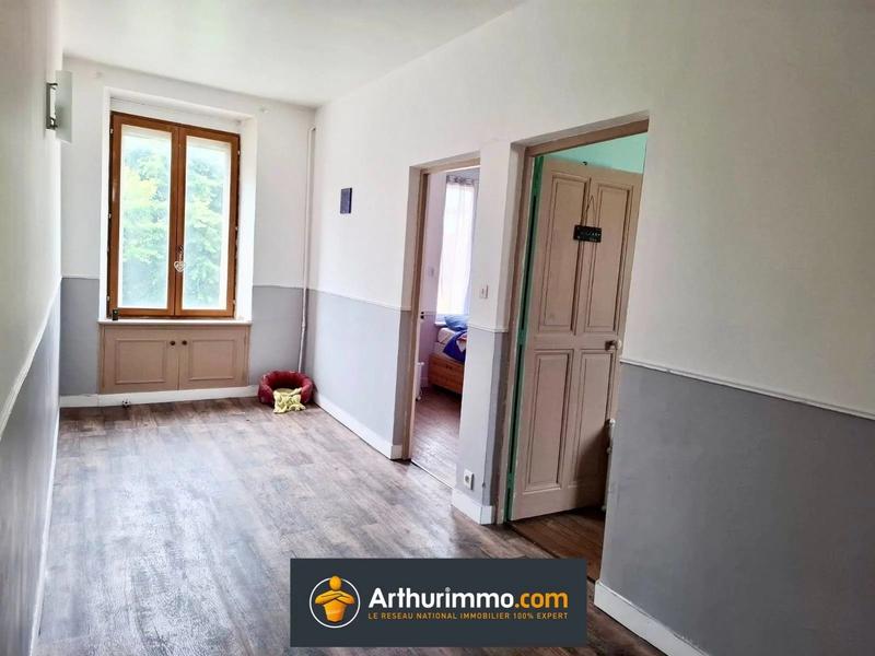 Maison - 232 m² - 8 pièces