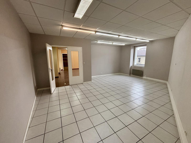 Bureau - 84 m²