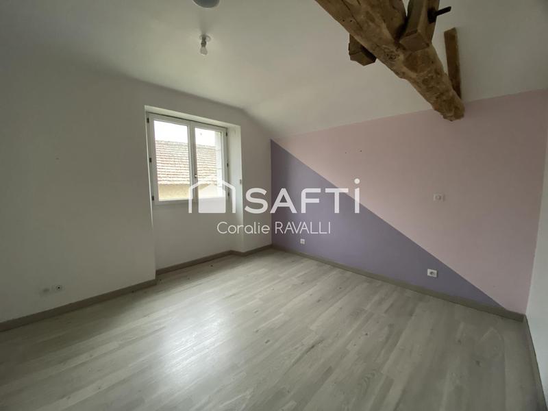 Maison - 222 m² - 8 pièces