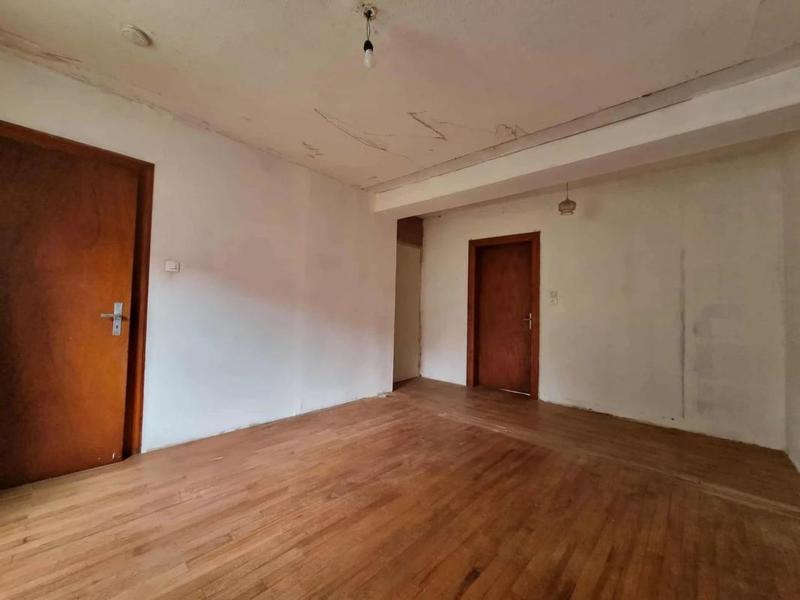 Maison - 198 m² - 10 pièces