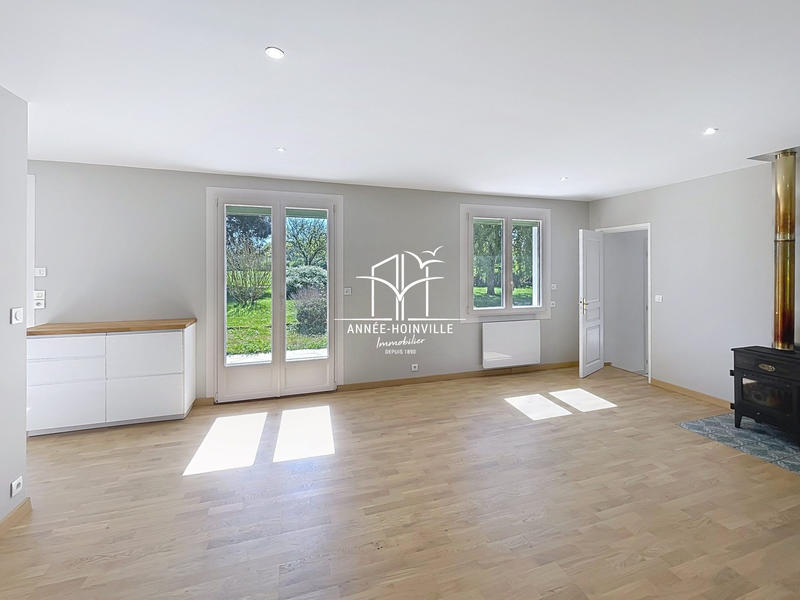 Maison - 95 m² - 5 pièces