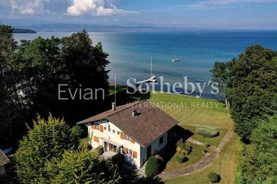 Maison - 220 m² - 7 pièces