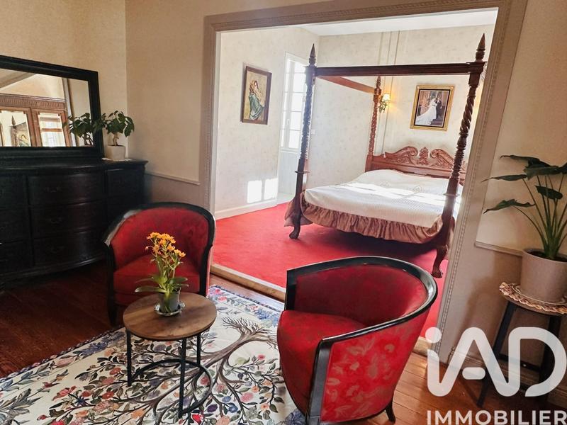 Maison - 380 m² - 11 pièces