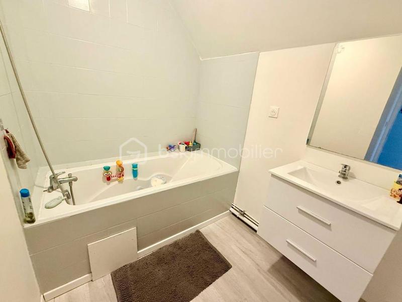 Maison - 140 m² - 7 pièces