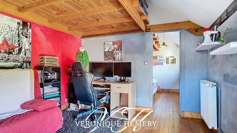 Maison - 180 m² - 8 pièces