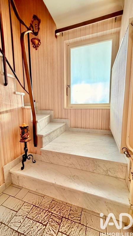 Maison - 121 m² - 5 pièces