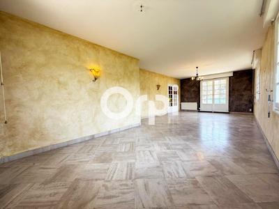 Maison - 162 m² - 4 pièces