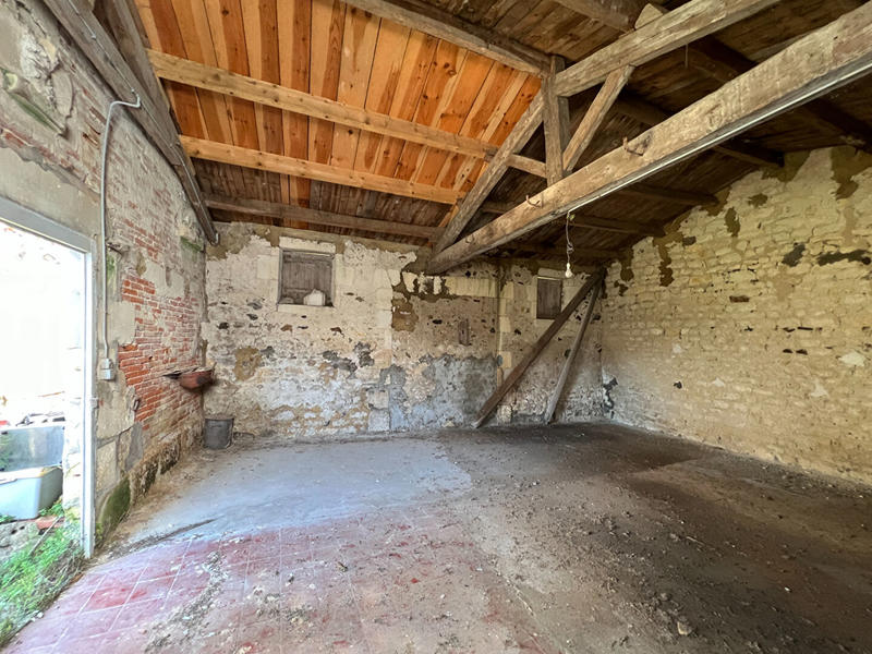 Maison - 278 m² - 9 pièces