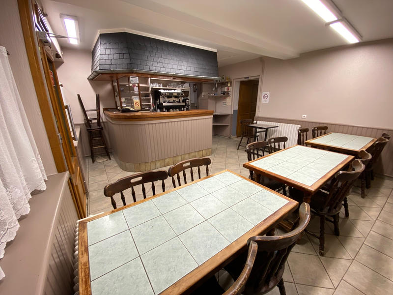 Local commercial - 124 m²