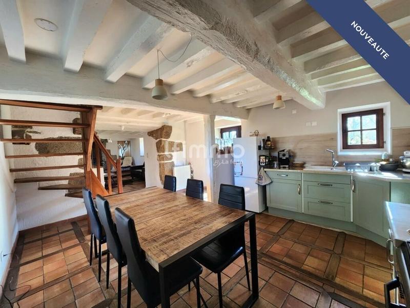 Demeure - 231 m² - 12 pièces