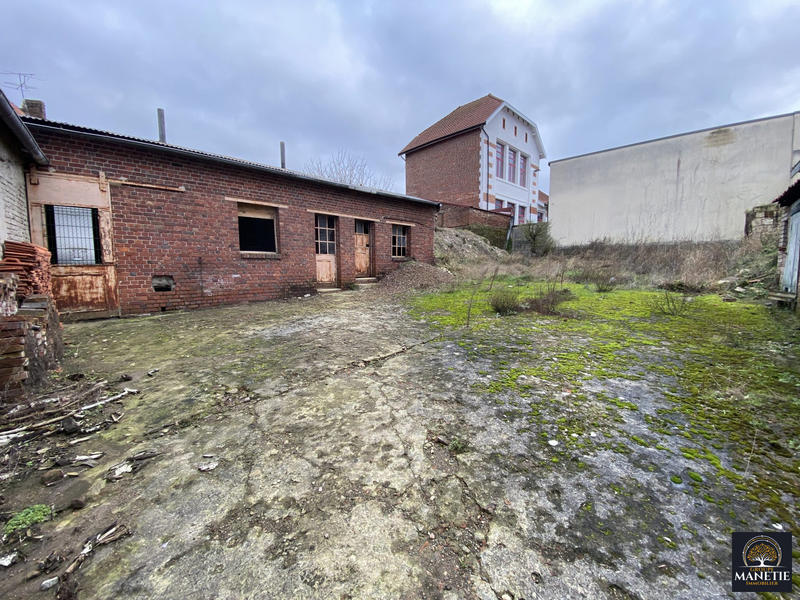 Maison ancienne - 225 m² - 3 pièces