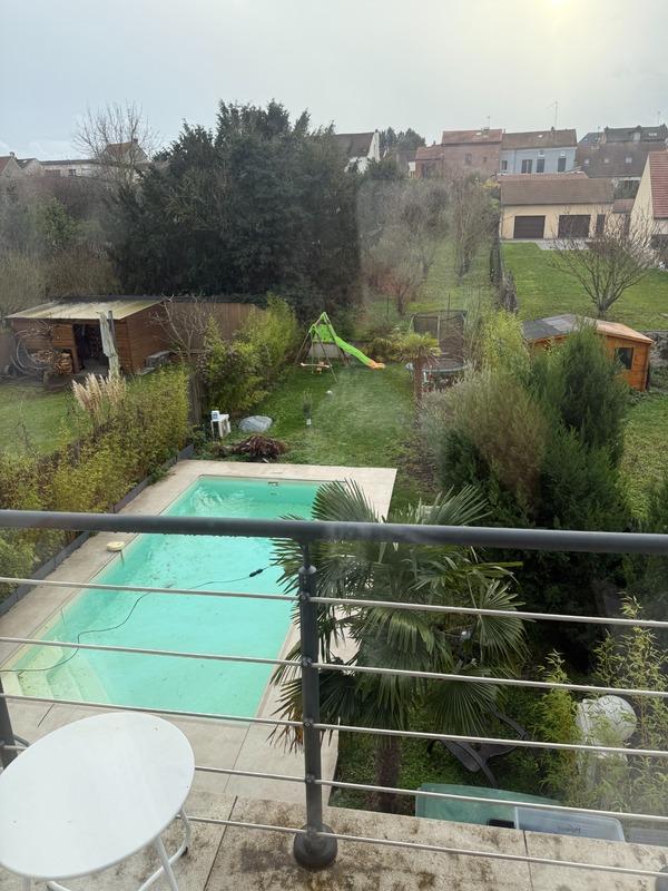 Maison - 253 m² - 11 pièces