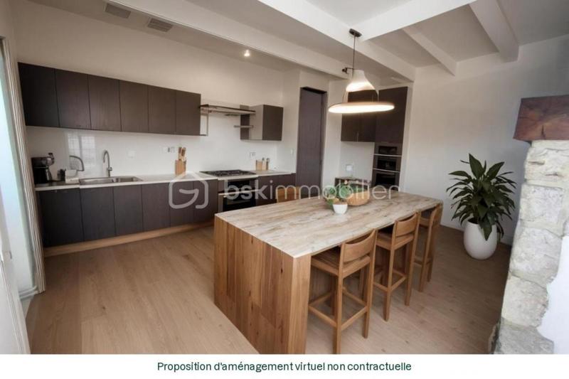 Maison - 200 m² - 8 pièces