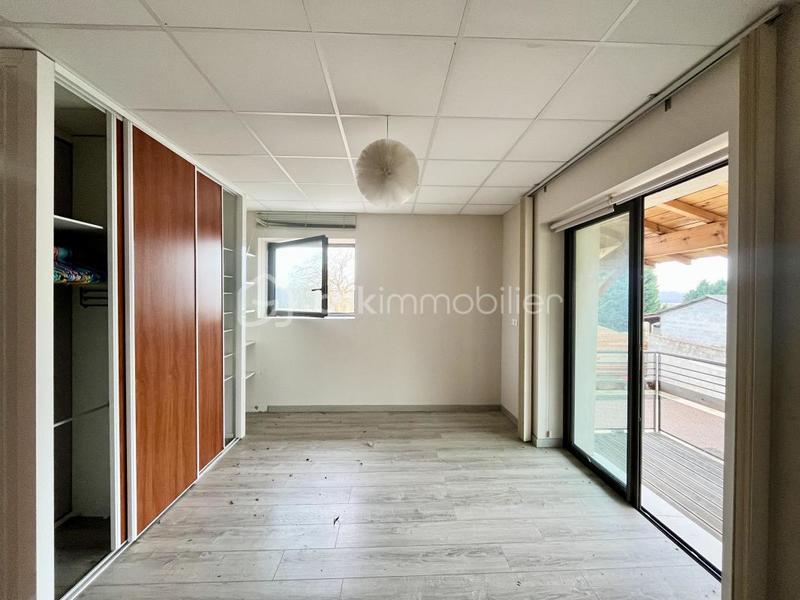 Maison - 137 m² - 5 pièces