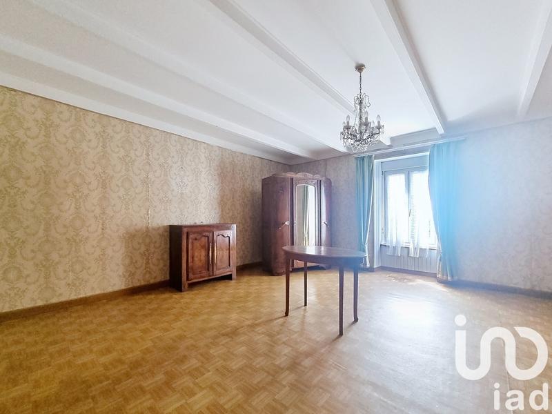 Maison - 243 m² - 10 pièces