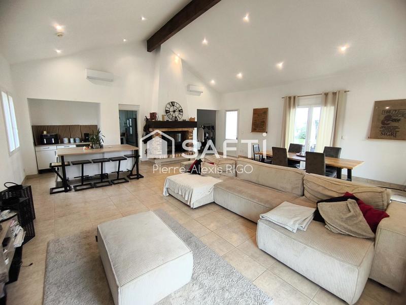 Maison - 167 m² - 6 pièces